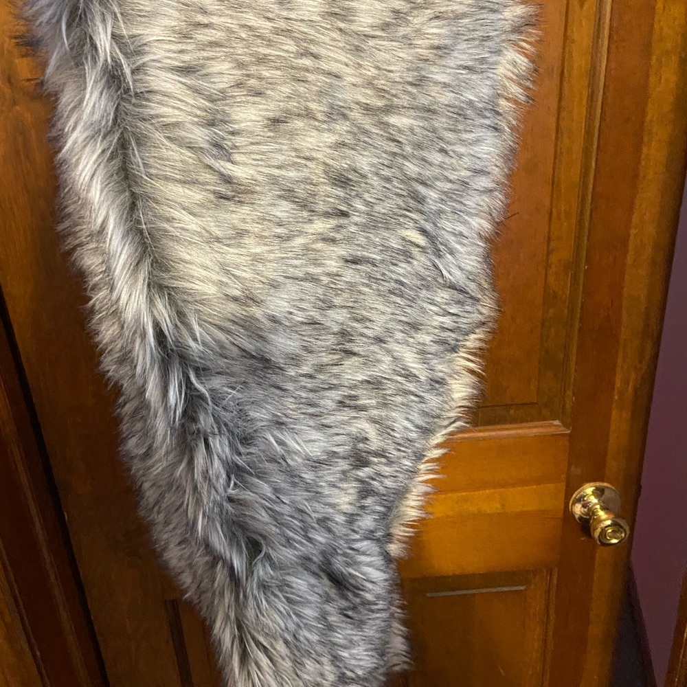 Gray Faux Fur Scarf